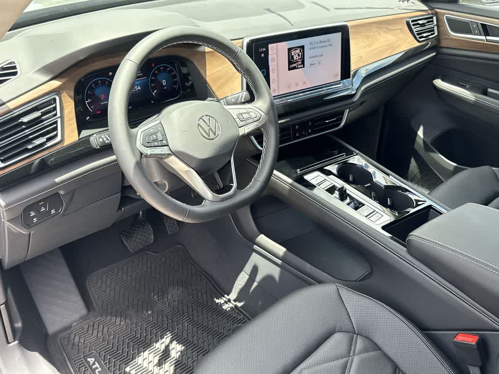 Thumbnail: 2026 Volkswagen Atlas - 13