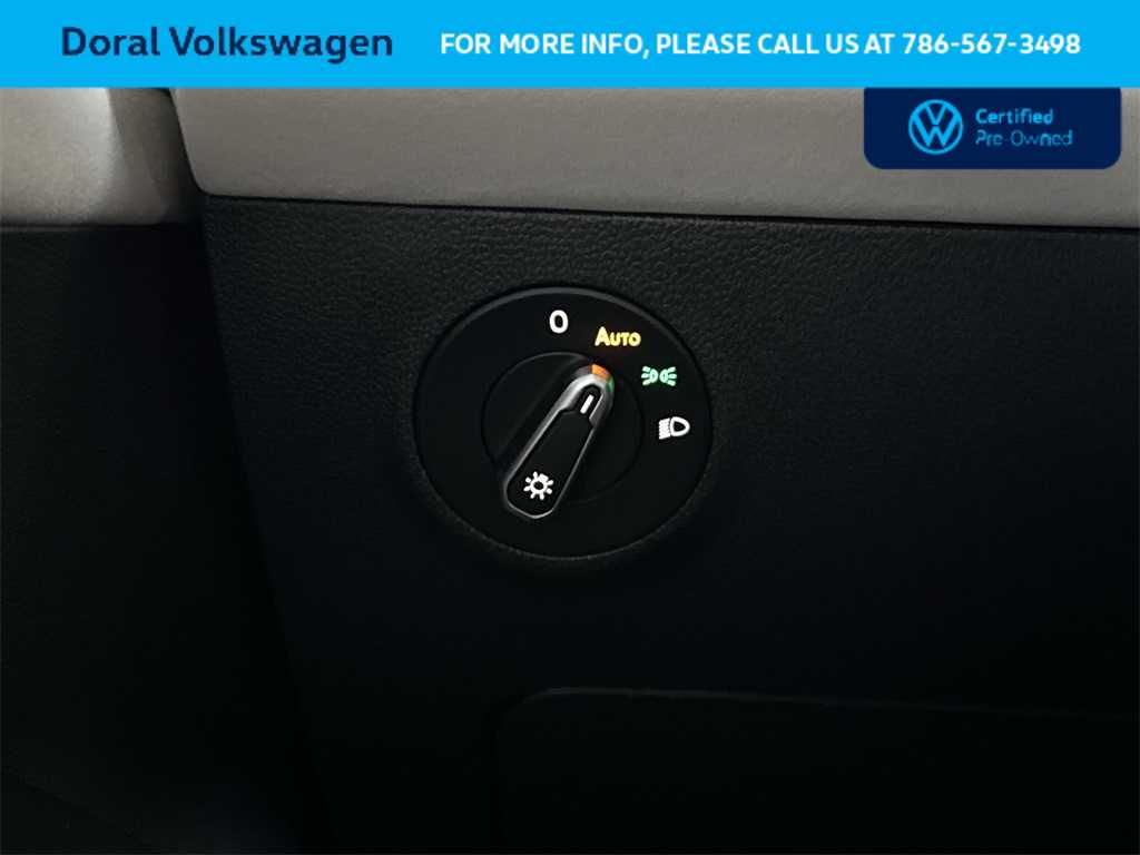 Thumbnail: 2025 Volkswagen Taos - 17