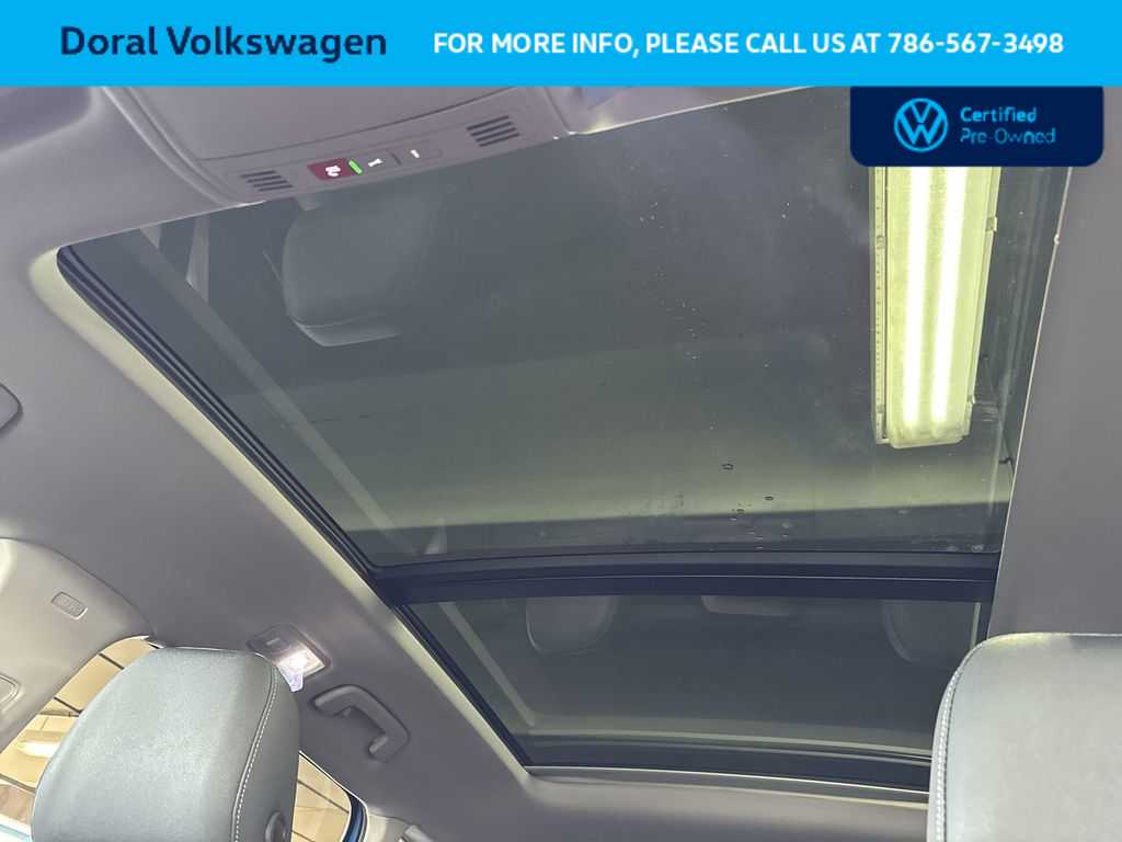 Thumbnail: 2025 Volkswagen Taos - 17