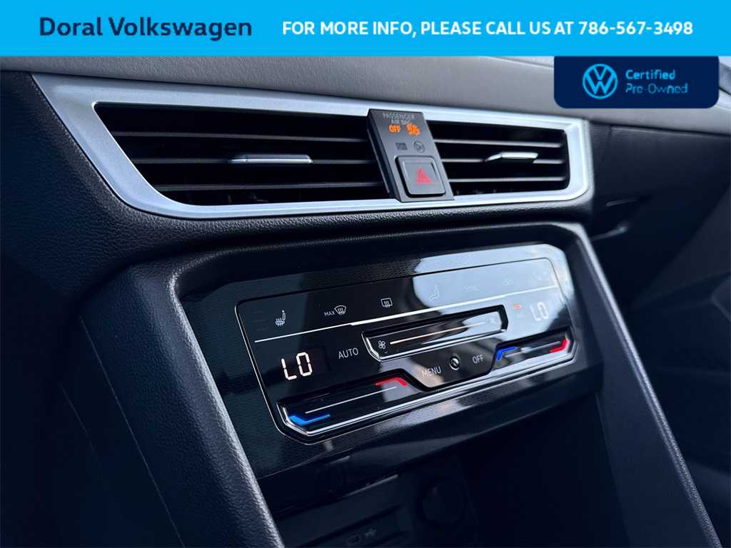 Thumbnail: 2025 Volkswagen Taos - 20