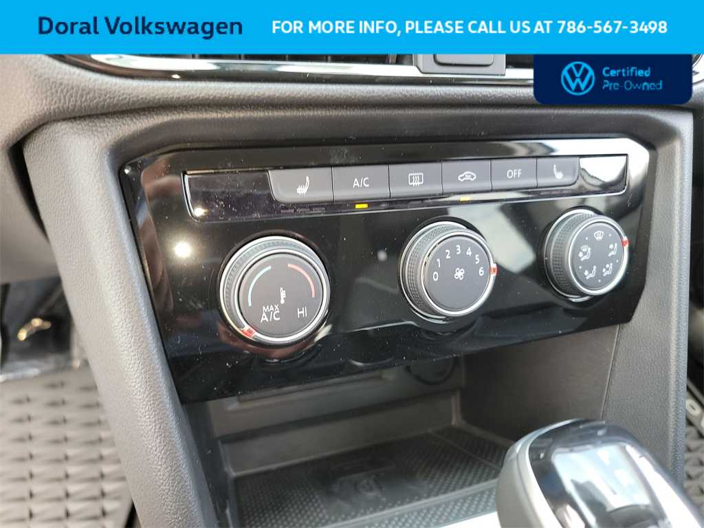 2023 Volkswagen Taos SE 24