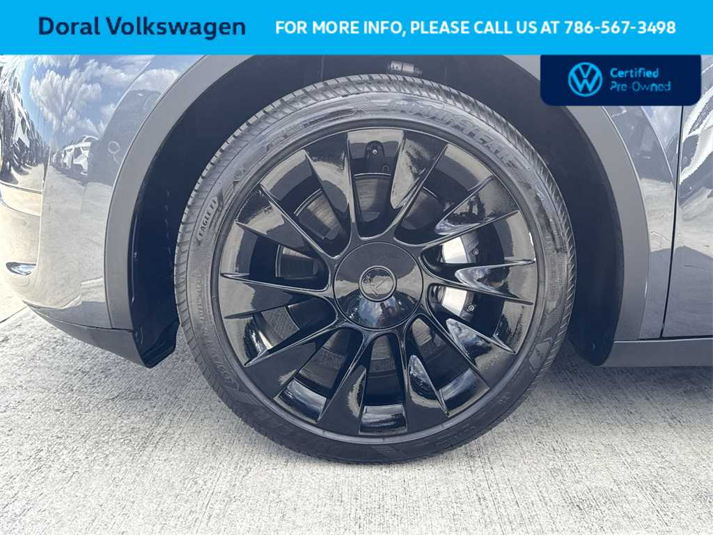 Thumbnail: 2022 Tesla Model Y - 10