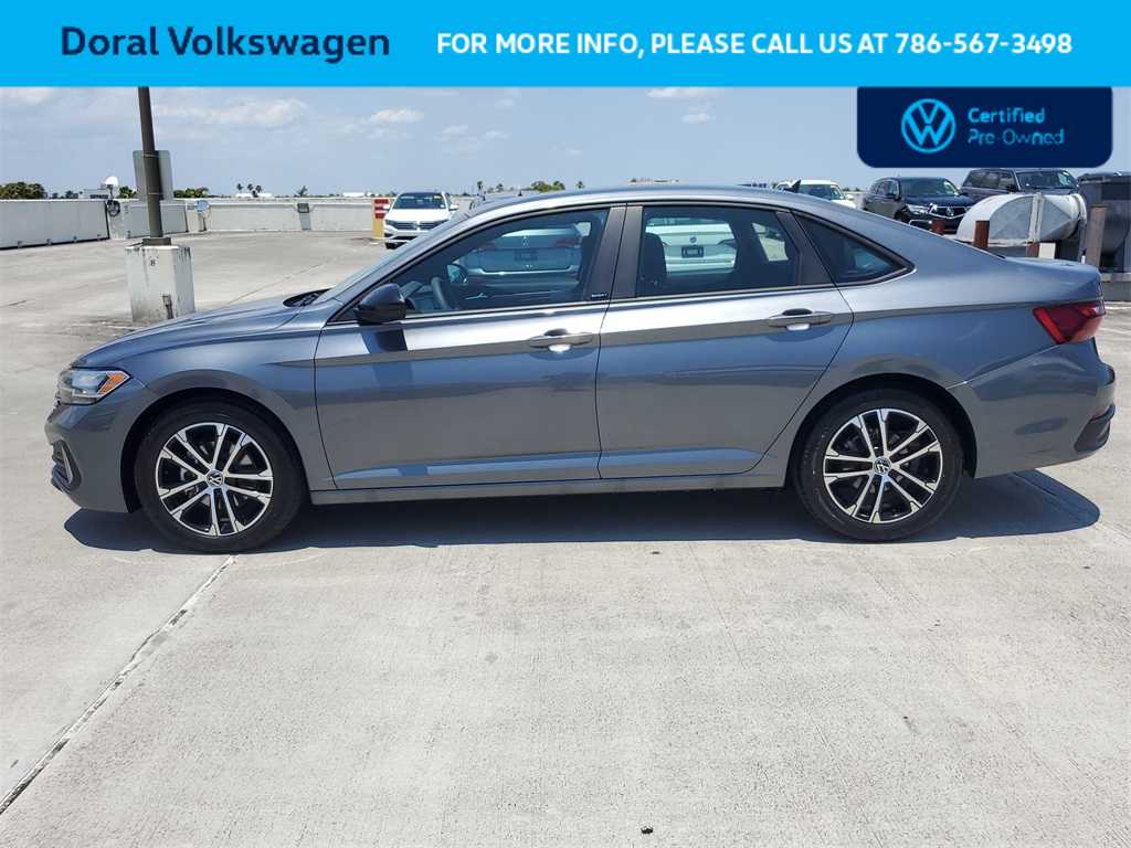 Thumbnail: 2023 Volkswagen Jetta - 16