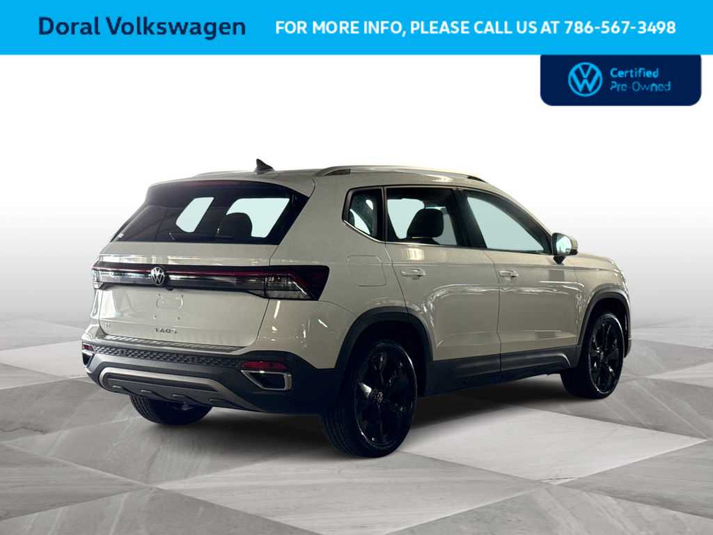 Thumbnail: 2025 Volkswagen Taos - 8