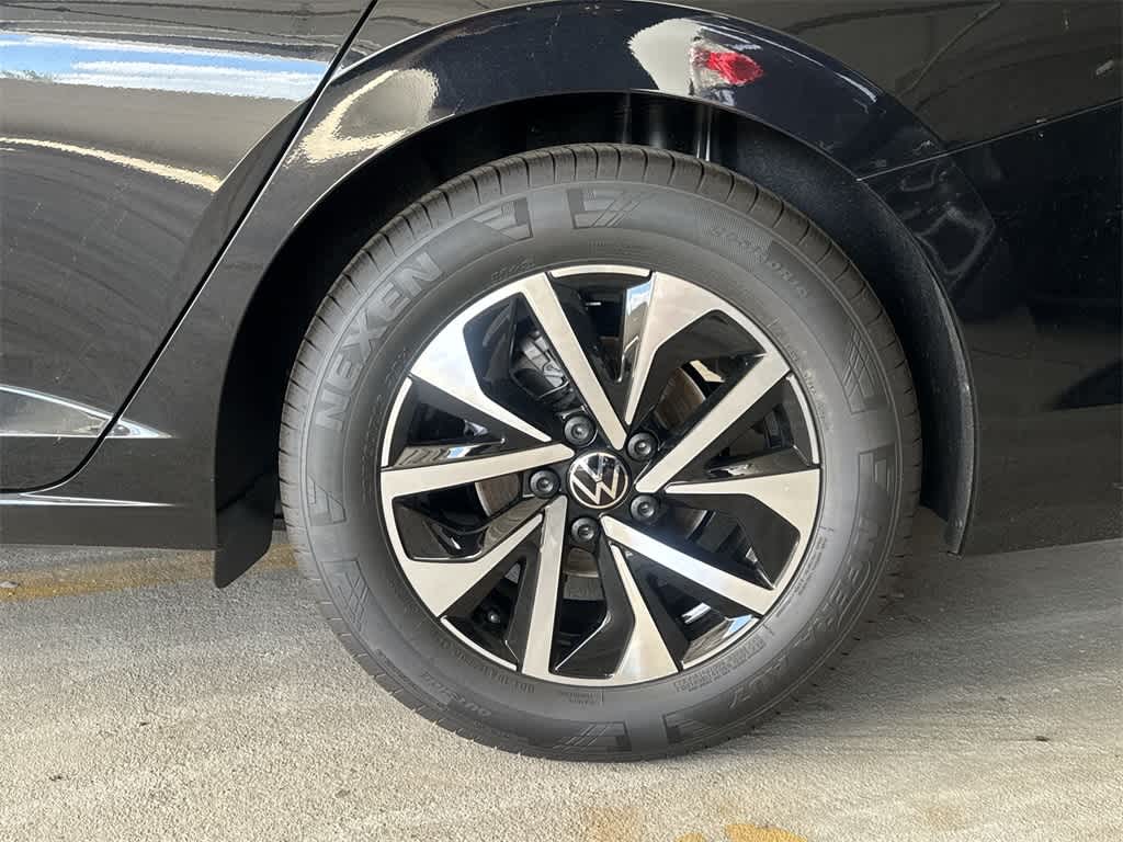 Thumbnail: 2026 Volkswagen Jetta - 10