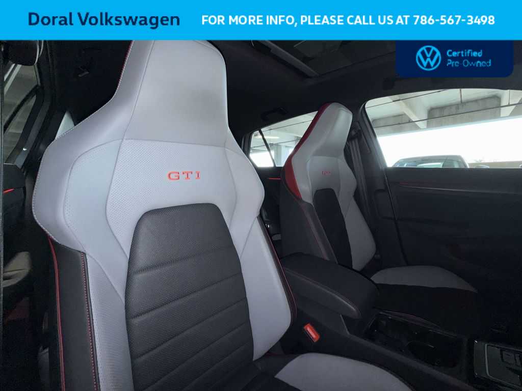 Thumbnail: 2025 Volkswagen Golf - 27