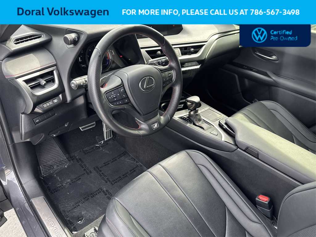 Thumbnail: 2022 Lexus UX - 13