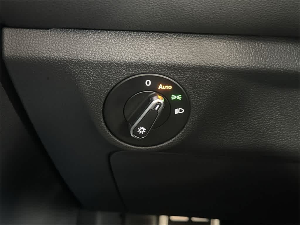 Thumbnail: 2026 Volkswagen Jetta - 17