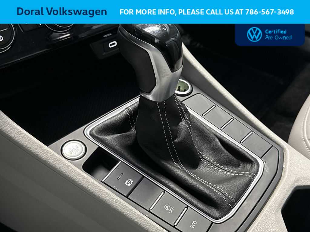 Thumbnail: 2024 Volkswagen Jetta - 21