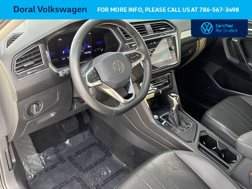 Thumbnail: 2023 Volkswagen Tiguan - 13