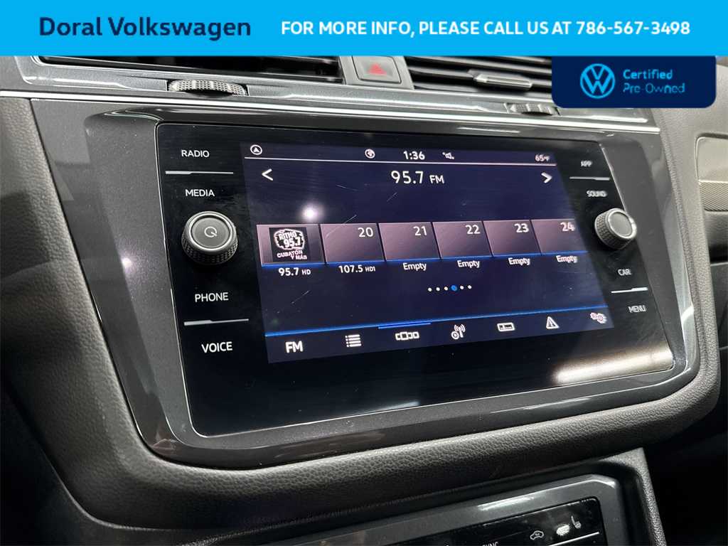 Thumbnail: 2022 Volkswagen Tiguan - 18