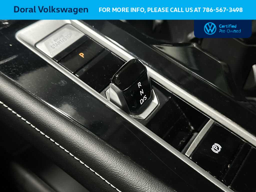 Thumbnail: 2024 Volkswagen Atlas - 21