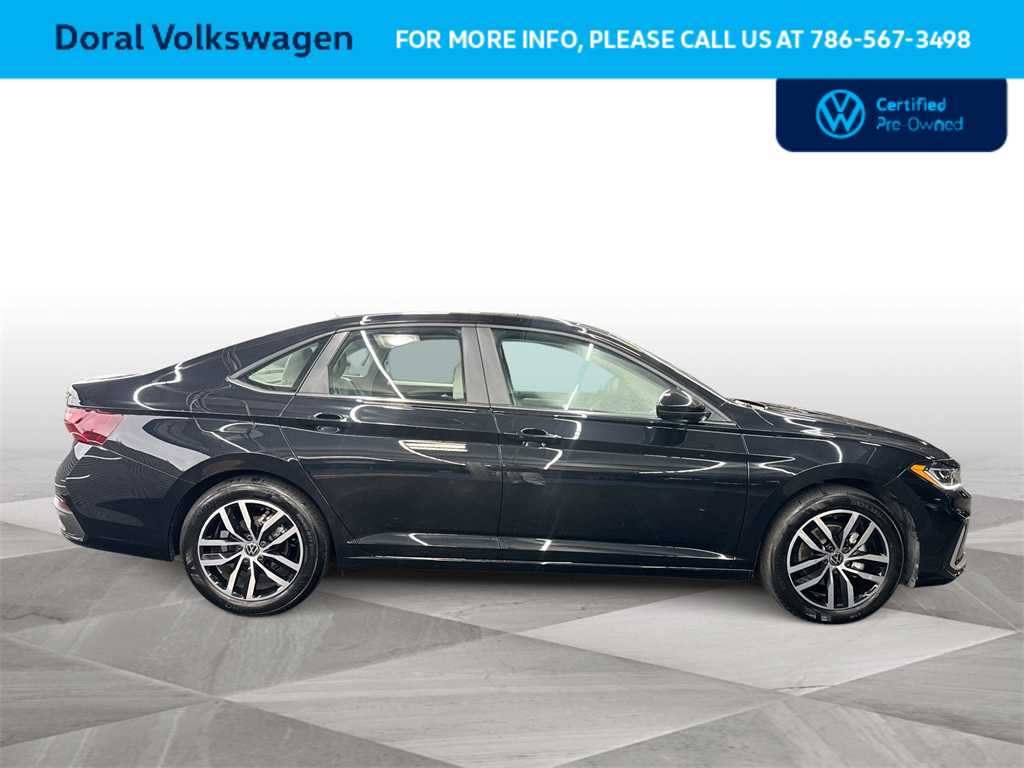 Thumbnail: 2025 Volkswagen Jetta - 9