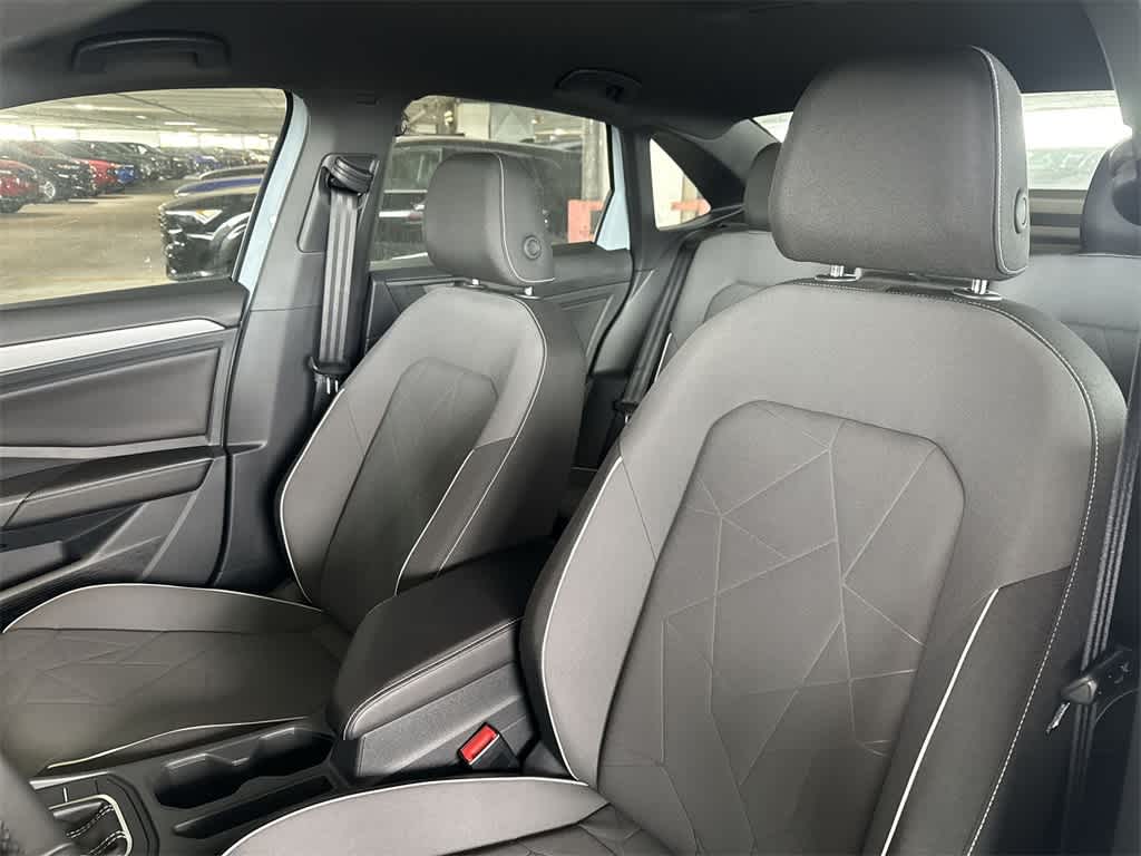 Thumbnail: 2026 Volkswagen Jetta - 14