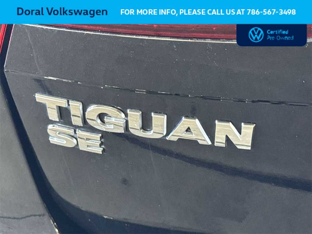 Thumbnail: 2021 Volkswagen Tiguan - 10
