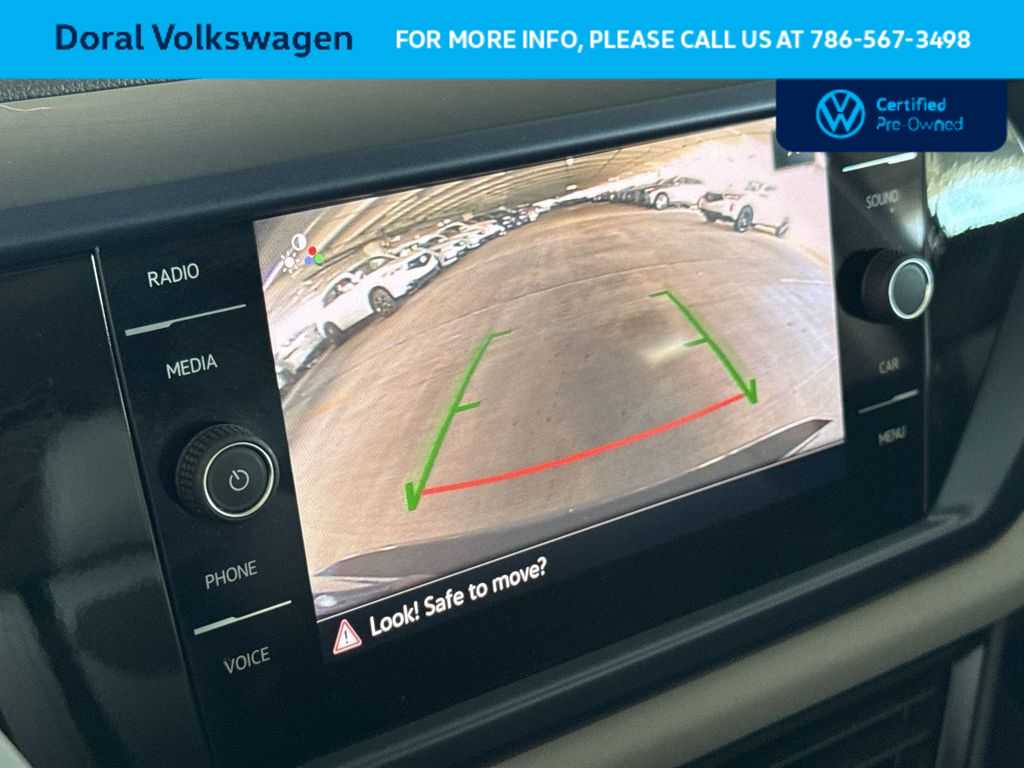 Thumbnail: 2023 Volkswagen Taos - 19