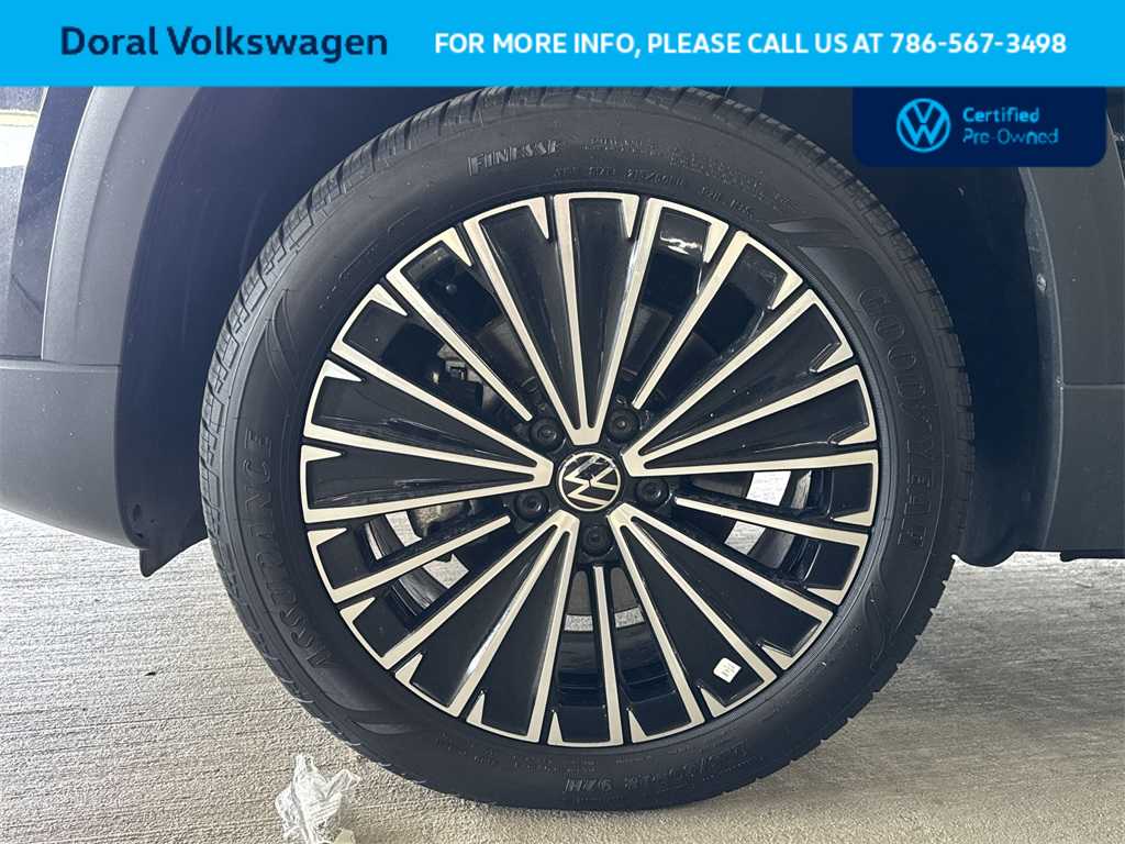 Thumbnail: 2025 Volkswagen Taos - 10