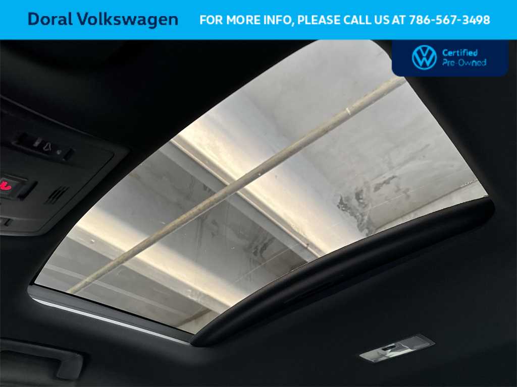 Thumbnail: 2024 Lexus UX - 17