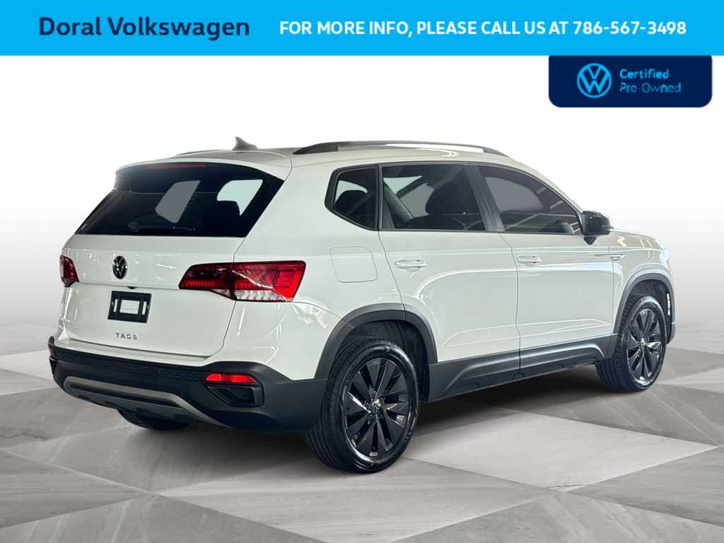 Thumbnail: 2023 Volkswagen Taos - 8