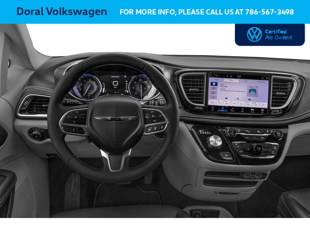 Thumbnail: 2023 Chrysler Pacifica - 4