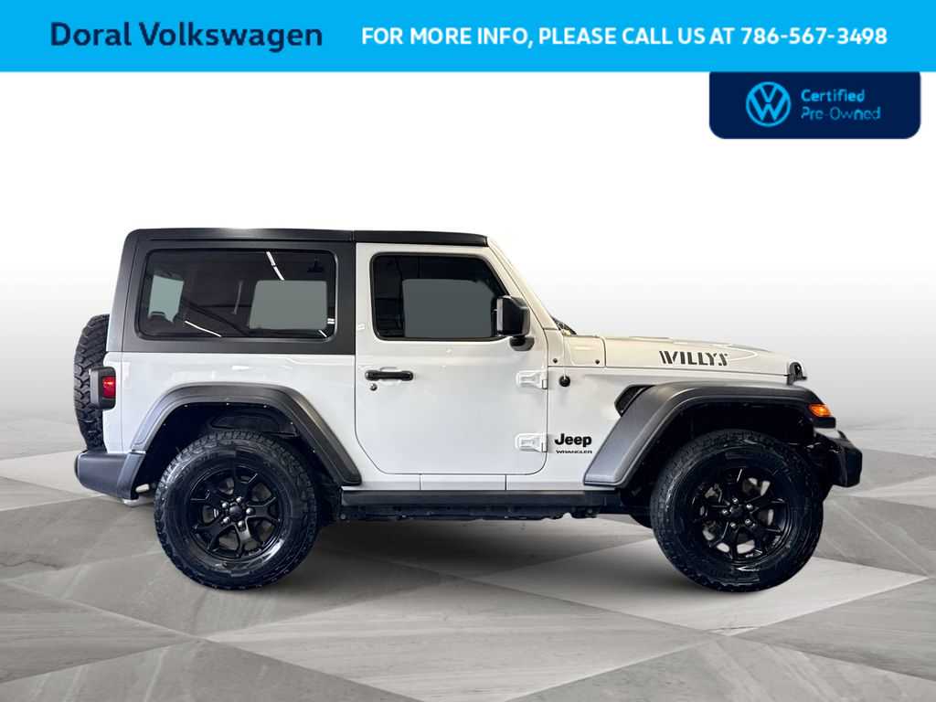 Thumbnail: 2022 Jeep Wrangler - 9