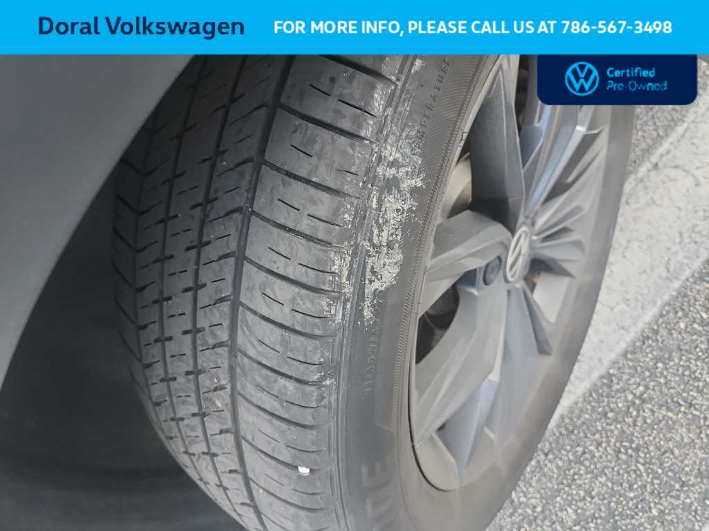 Thumbnail: 2023 Volkswagen Tiguan - 10