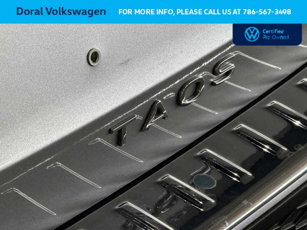 Thumbnail: 2025 Volkswagen Taos - 10
