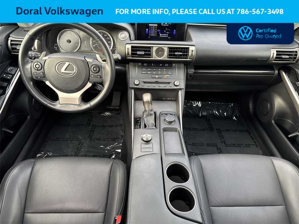 Thumbnail: 2016 Lexus IS - 24