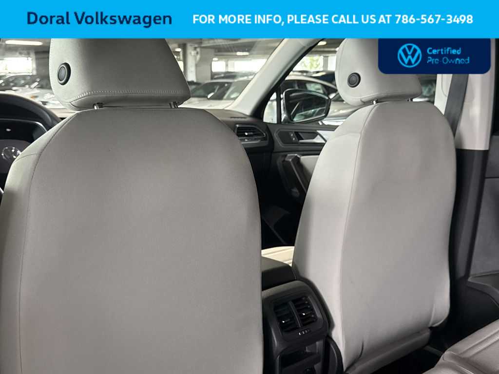 Thumbnail: 2023 Volkswagen Tiguan - 23