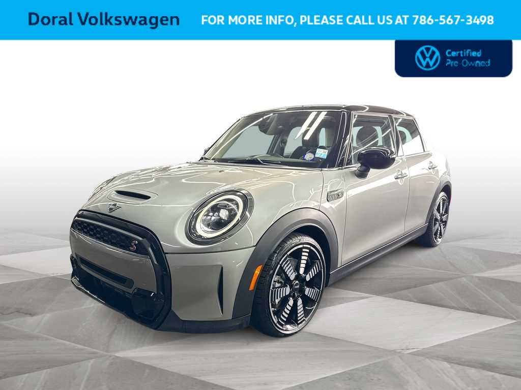 Thumbnail: 2023 MINI Cooper Hardtop - 4