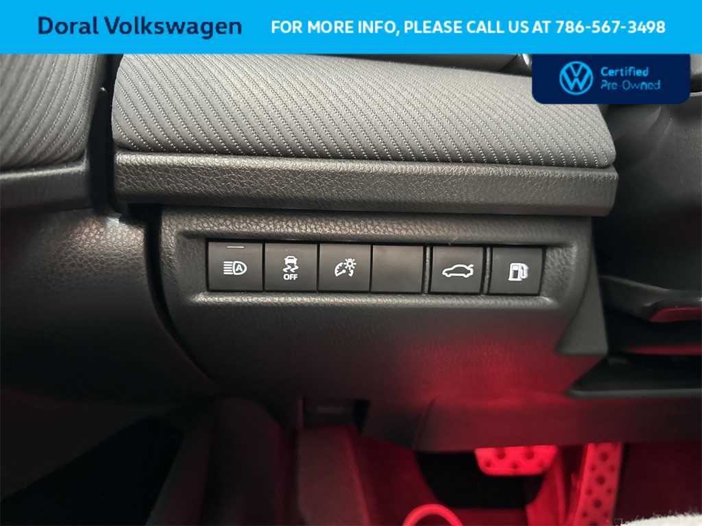 Thumbnail: 2025 Toyota Camry - 17