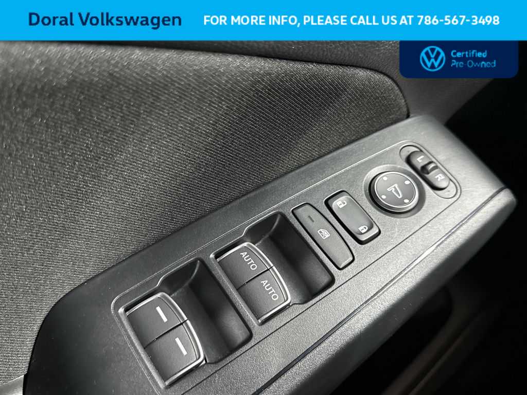 Thumbnail: 2023 Honda Civic - 17