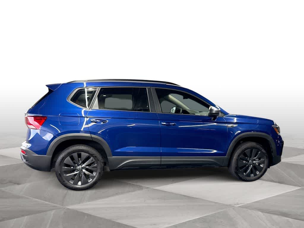 Thumbnail: 2024 Volkswagen Taos - 9