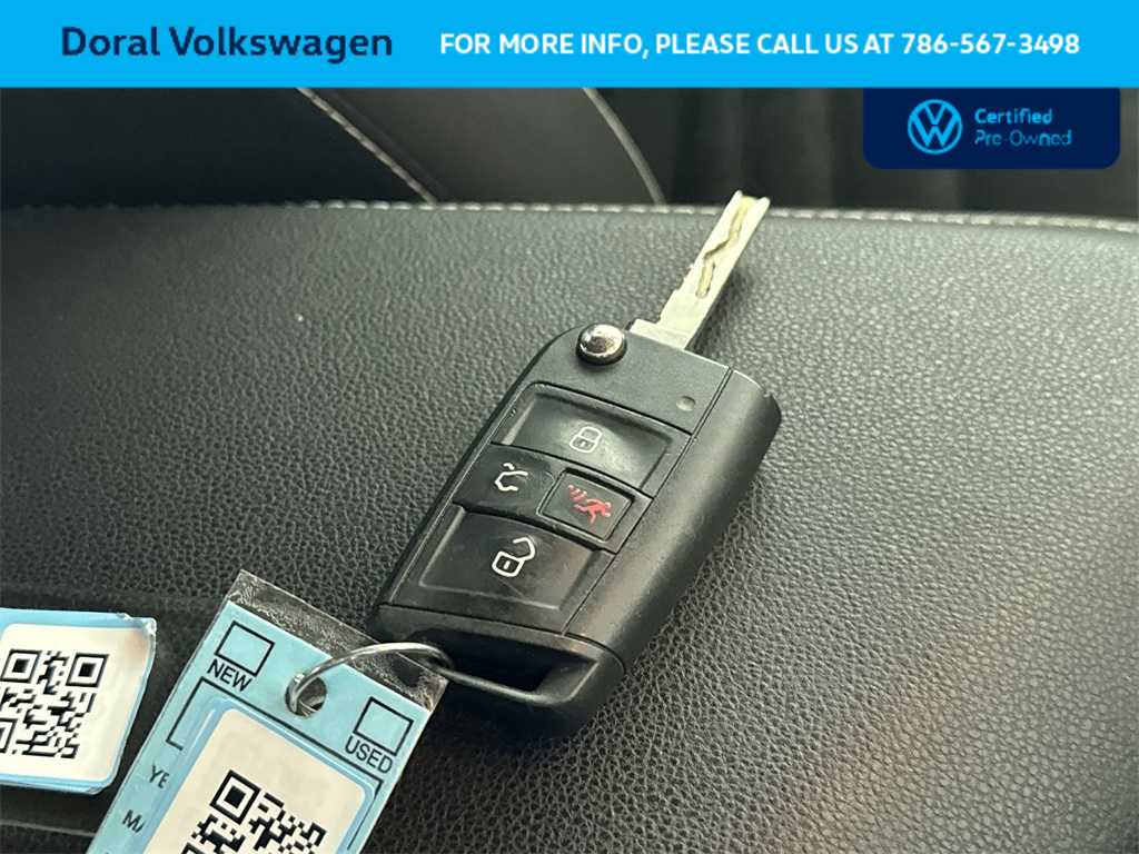 Thumbnail: 2024 Volkswagen Jetta - 28