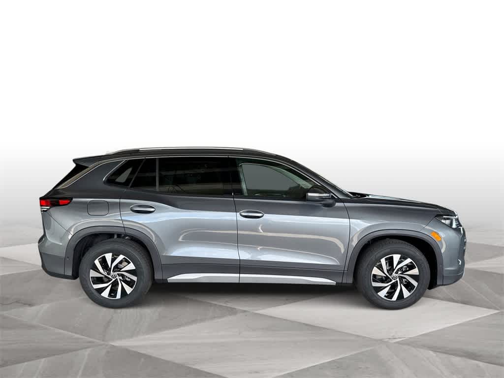 Thumbnail: 2026 Volkswagen Tiguan - 9