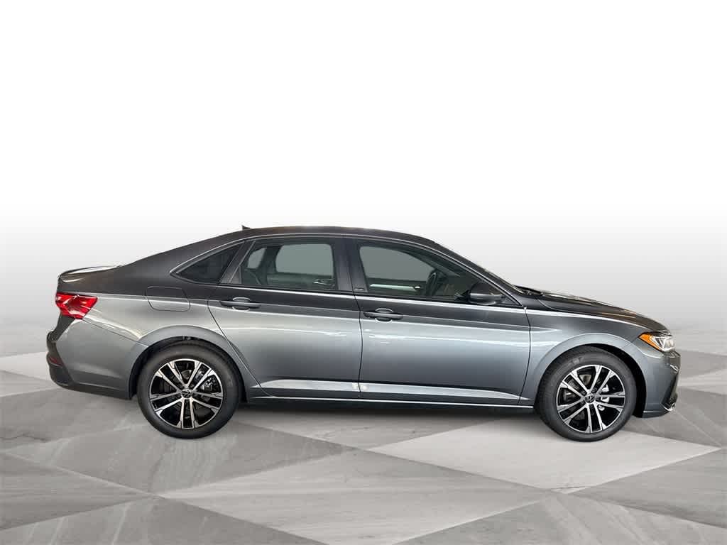 Thumbnail: 2026 Volkswagen Jetta - 9