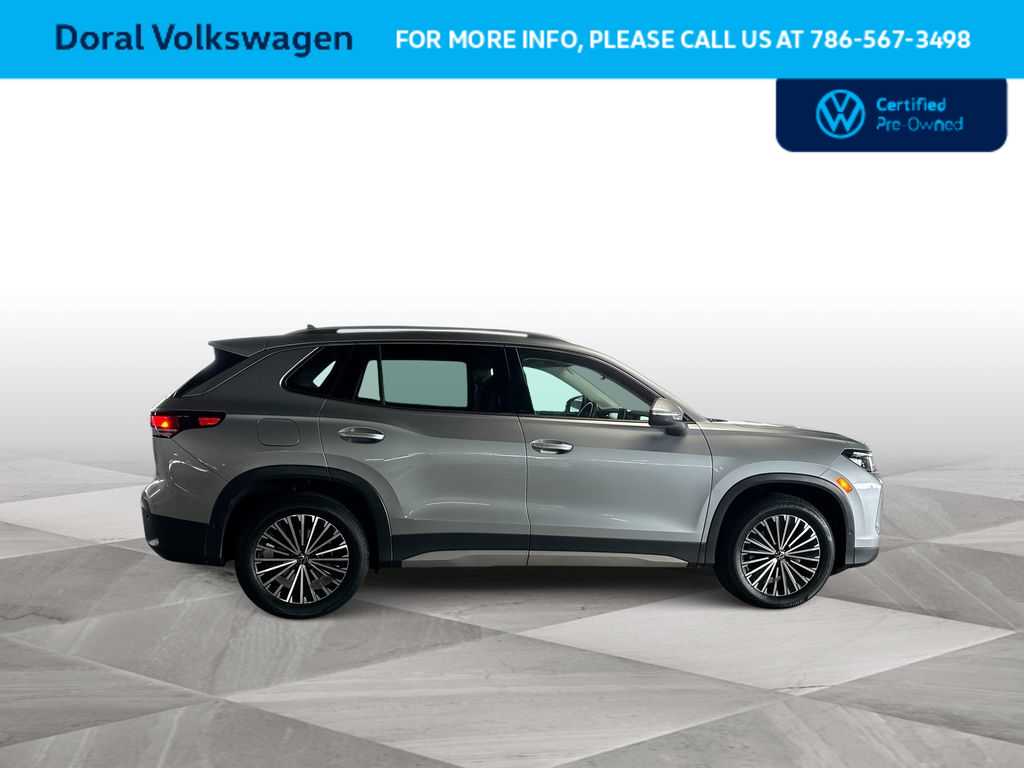 Thumbnail: 2025 Volkswagen Tiguan - 9