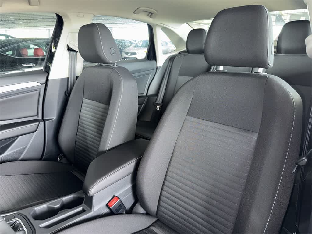 Thumbnail: 2026 Volkswagen Jetta - 14