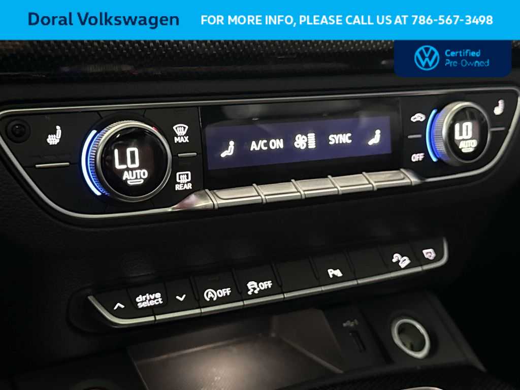 Thumbnail: 2023 Audi SQ5 - 20