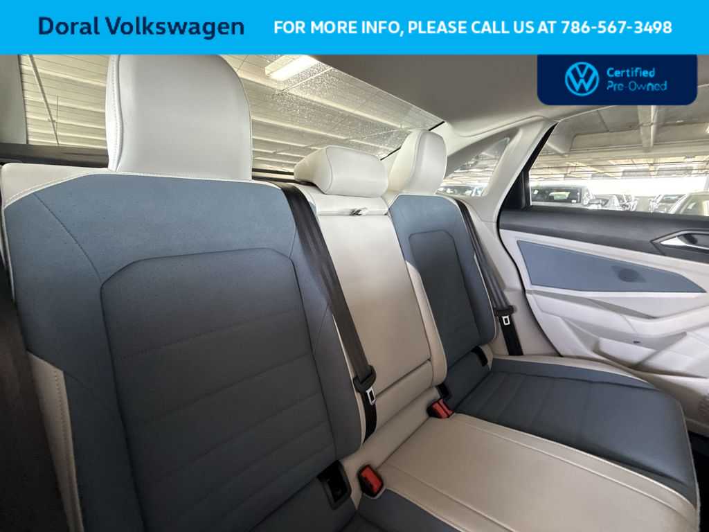 Thumbnail: 2025 Volkswagen Jetta - 26