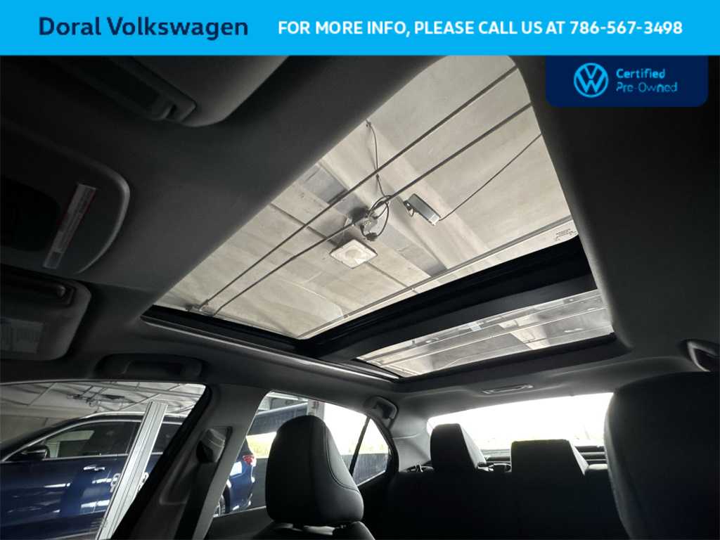 Thumbnail: 2023 Toyota Camry - 17