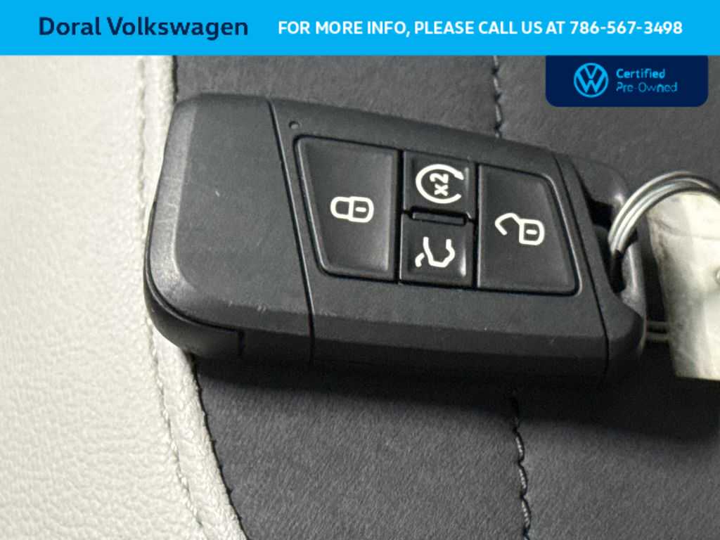 Thumbnail: 2025 Volkswagen Taos - 28