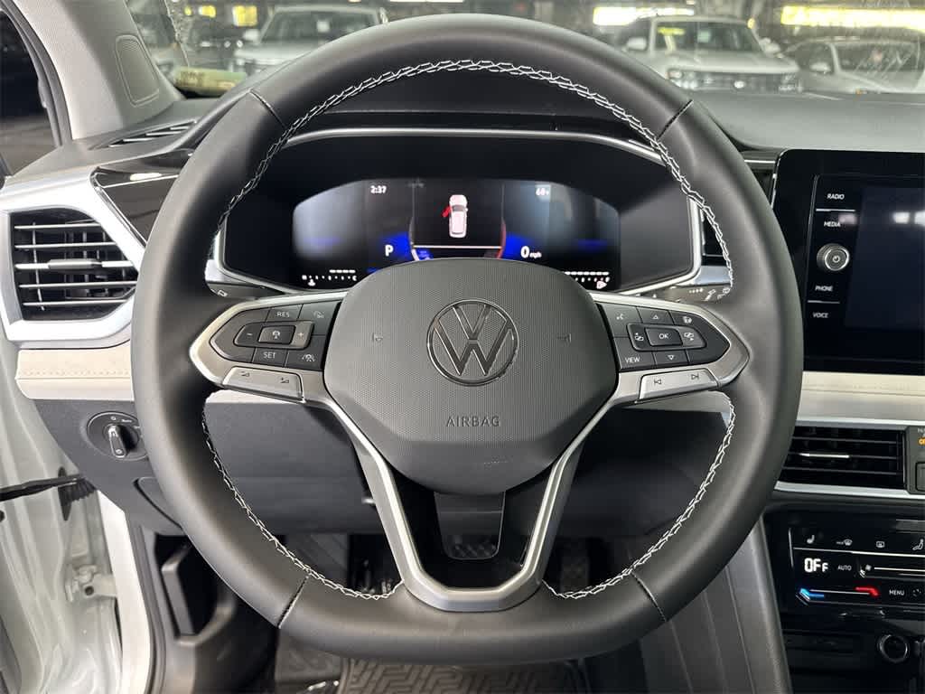 Thumbnail: 2026 Volkswagen Taos - 15