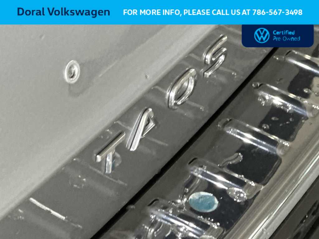 Thumbnail: 2025 Volkswagen Taos - 10