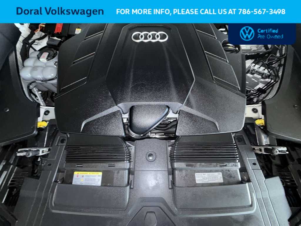 Thumbnail: 2023 Audi Q8 - 12