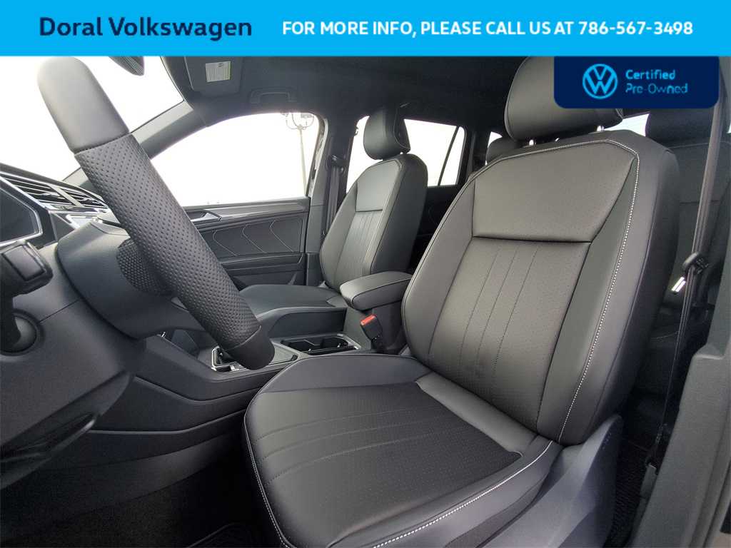 Thumbnail: 2023 Volkswagen Tiguan - 20