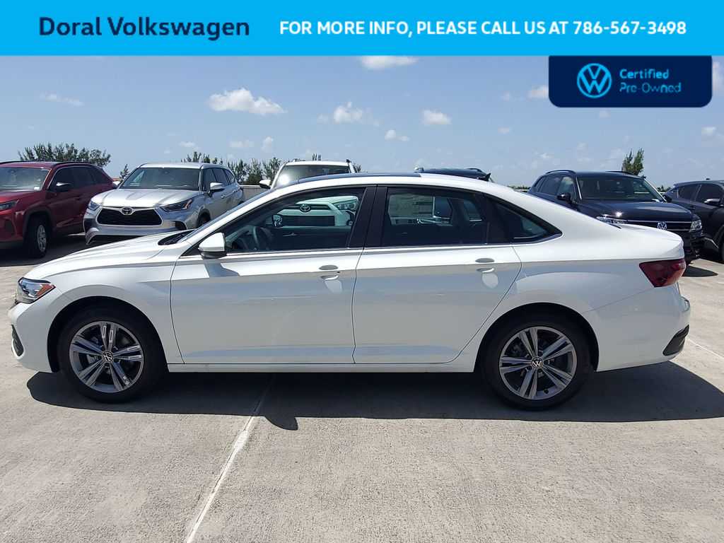 Thumbnail: 2023 Volkswagen Jetta - 16