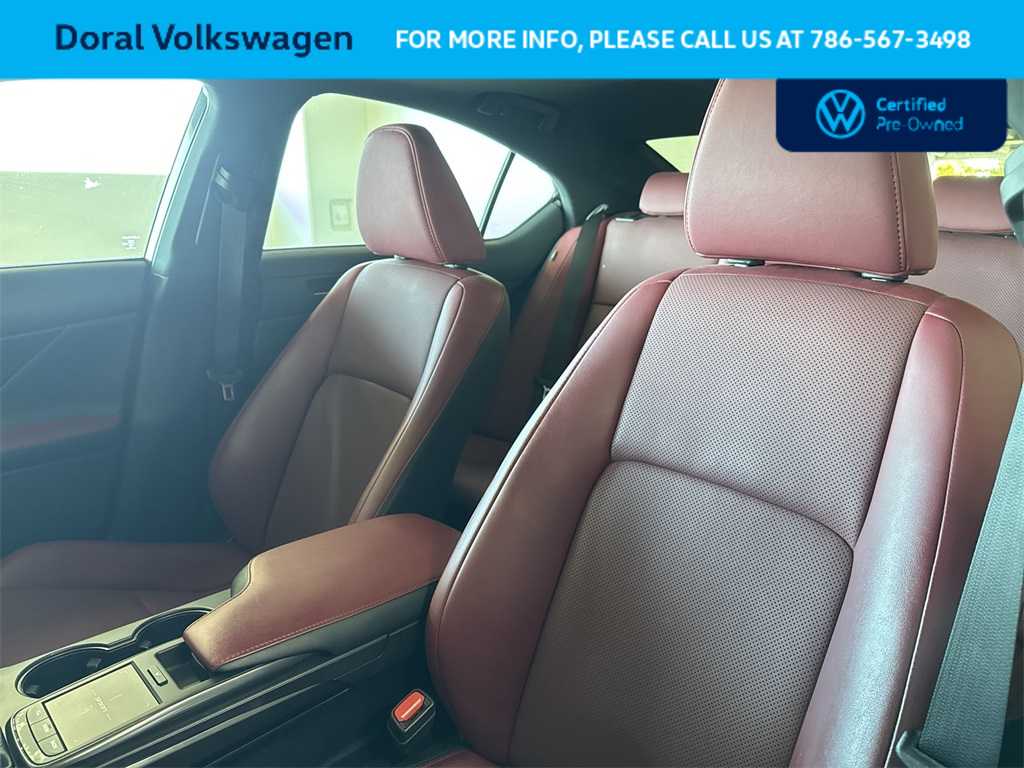 Thumbnail: 2024 Lexus IS - 14