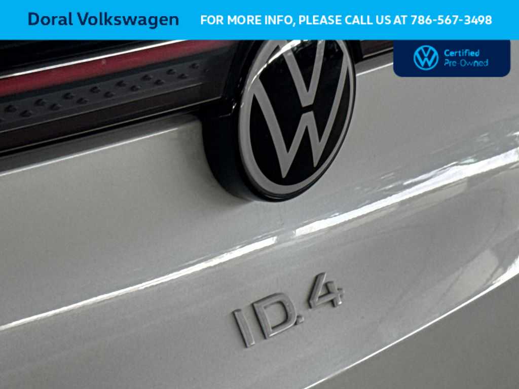 Thumbnail: 2023 Volkswagen ID.4 - 10