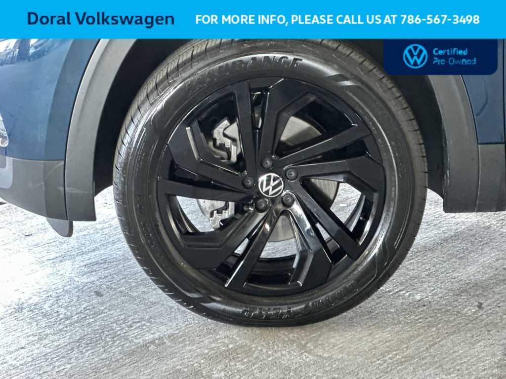 Thumbnail: 2023 Volkswagen Atlas - 11